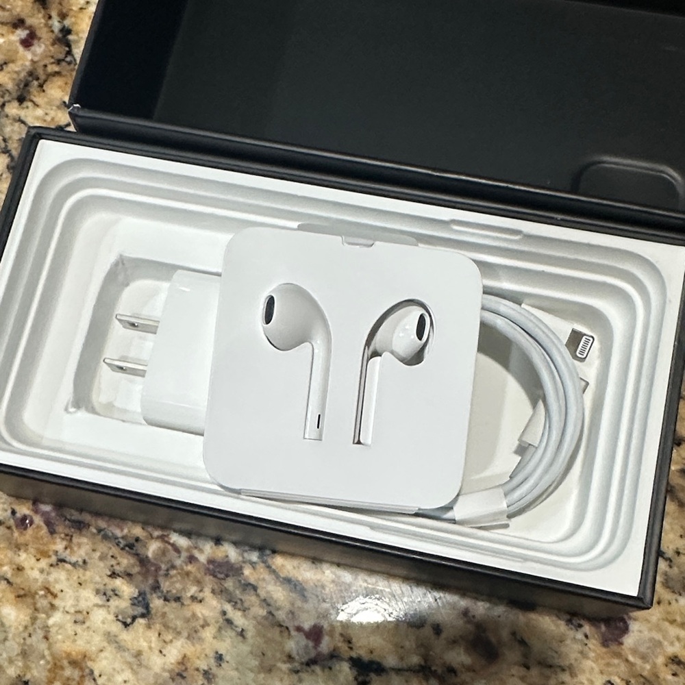 Apple White Wired EarPods